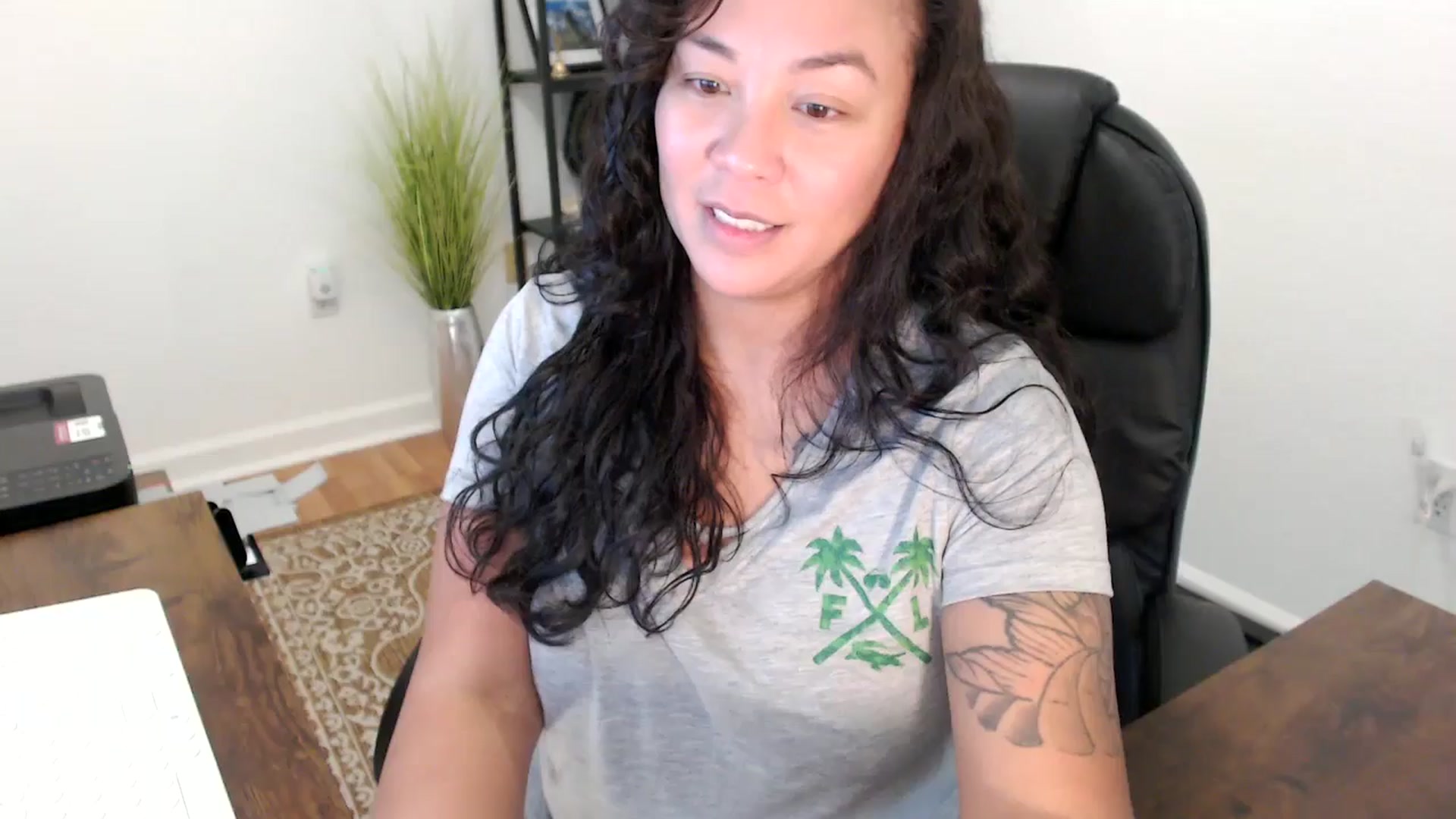 Gallery image thumbnail from MickaylaStar's myfreecams stream on, 10/15/2025, 20:18 image 6 of 20
