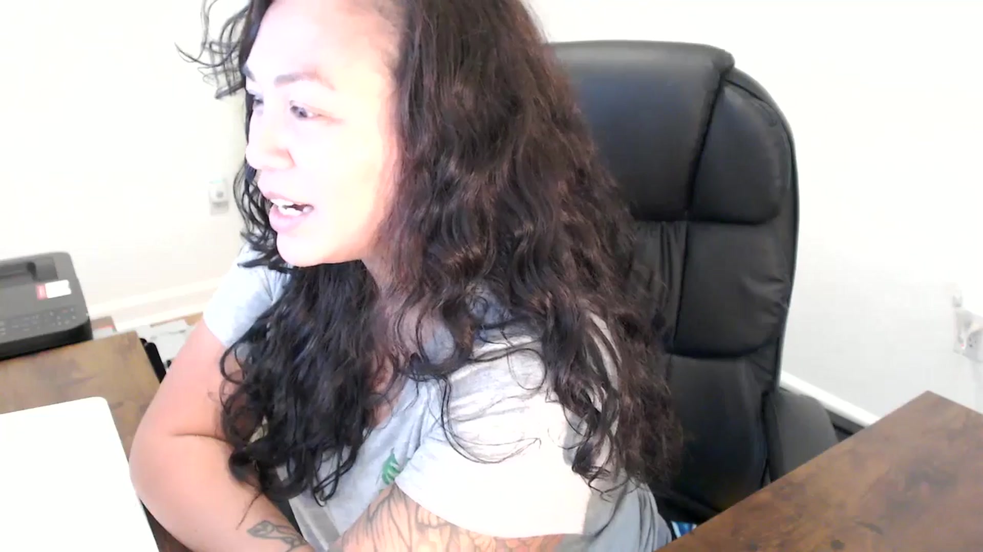 Gallery image thumbnail from MickaylaStar's myfreecams stream on, 10/15/2025, 20:18 image 4 of 20