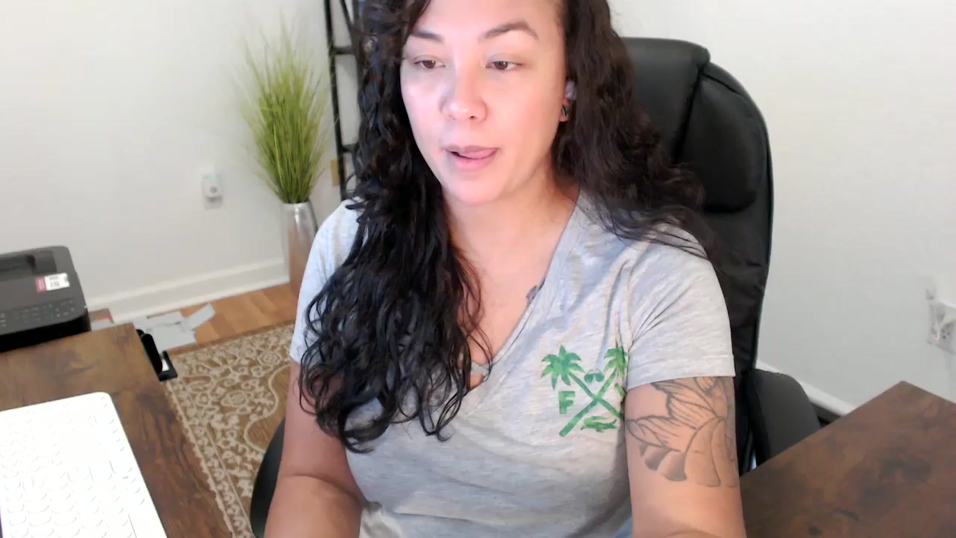 Gallery image thumbnail from MickaylaStar's myfreecams stream on, 10/15/2025, 20:18 image 1 of 20