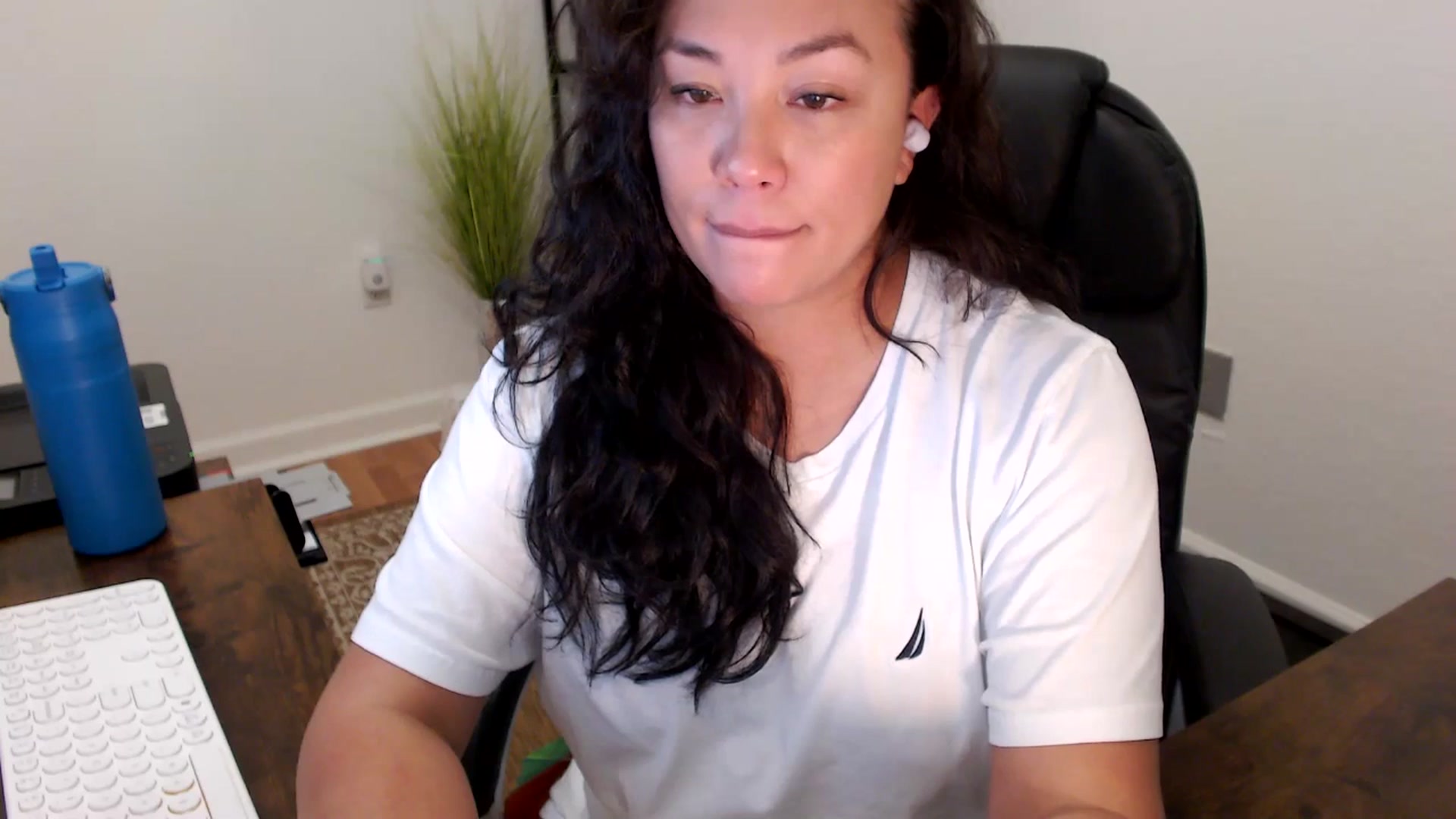 Gallery image thumbnail from MickaylaStar's myfreecams stream on, 10/17/2025, 17:40 image 19 of 20