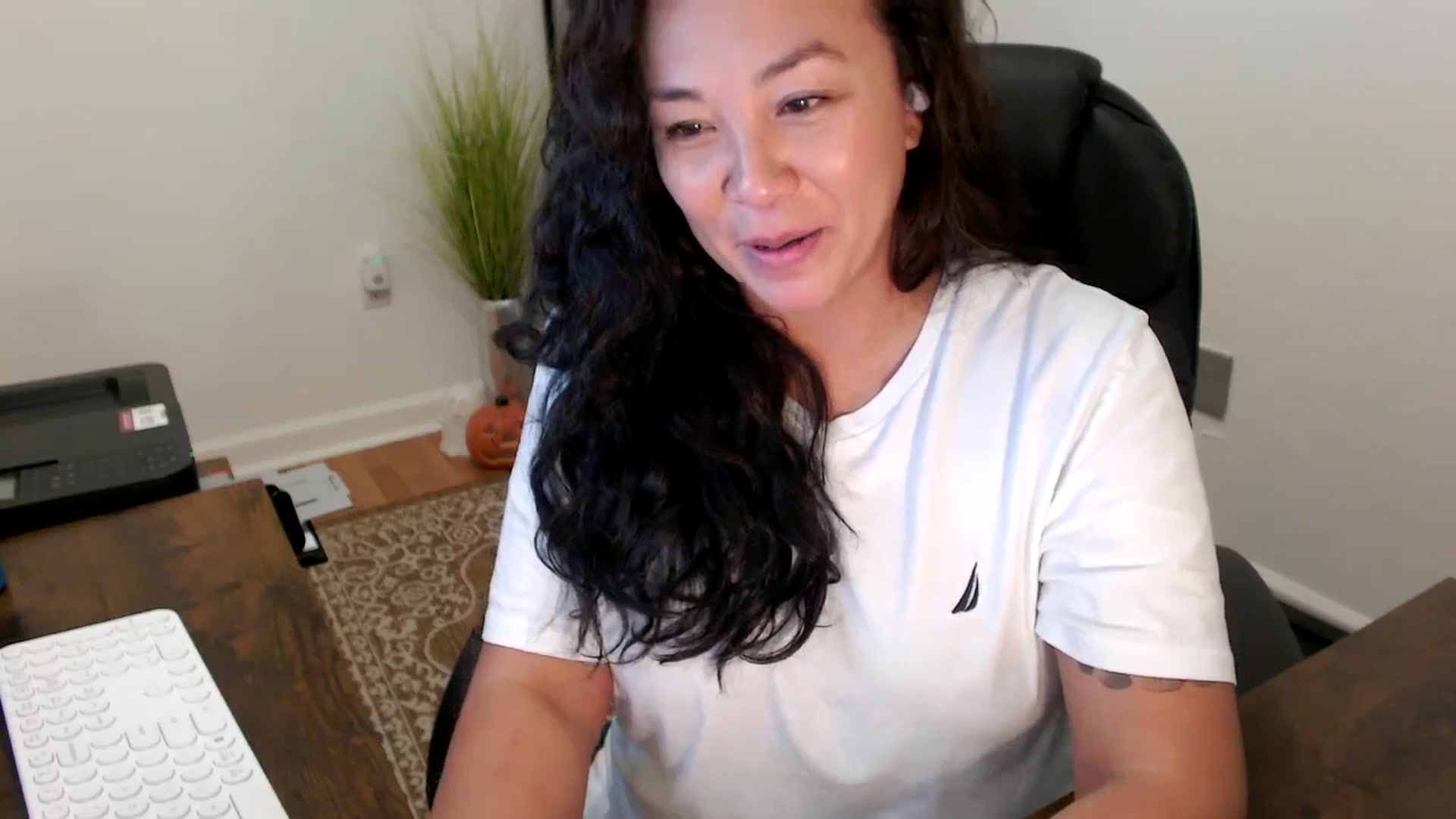 Gallery image thumbnail from MickaylaStar's myfreecams stream on, 10/17/2025, 17:40 image 7 of 20