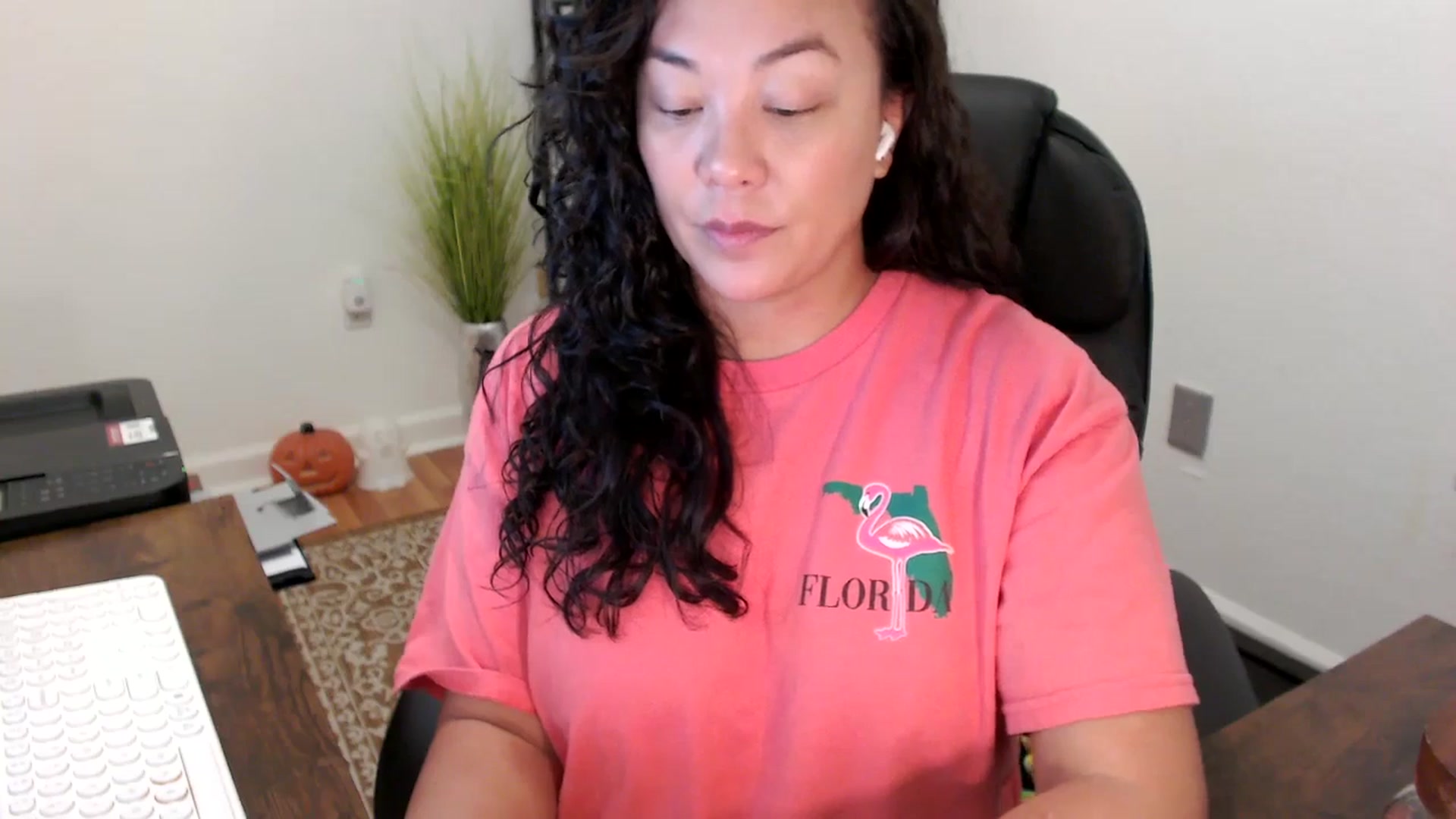 Gallery image thumbnail from MickaylaStar's myfreecams stream on, 10/29/2025, 16:26 image 10 of 20