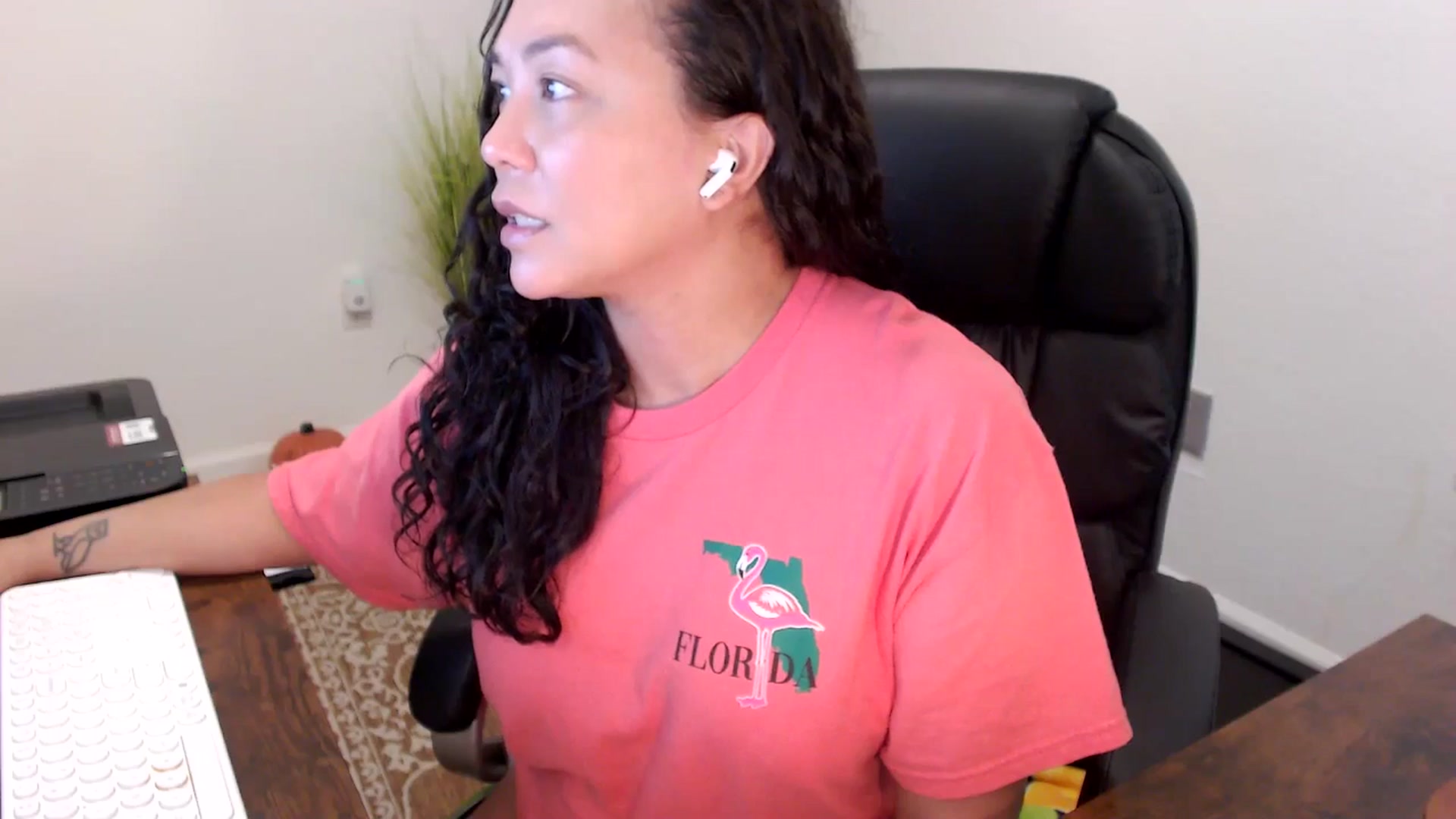 Gallery image thumbnail from MickaylaStar's myfreecams stream on, 10/29/2025, 17:31 image 20 of 20