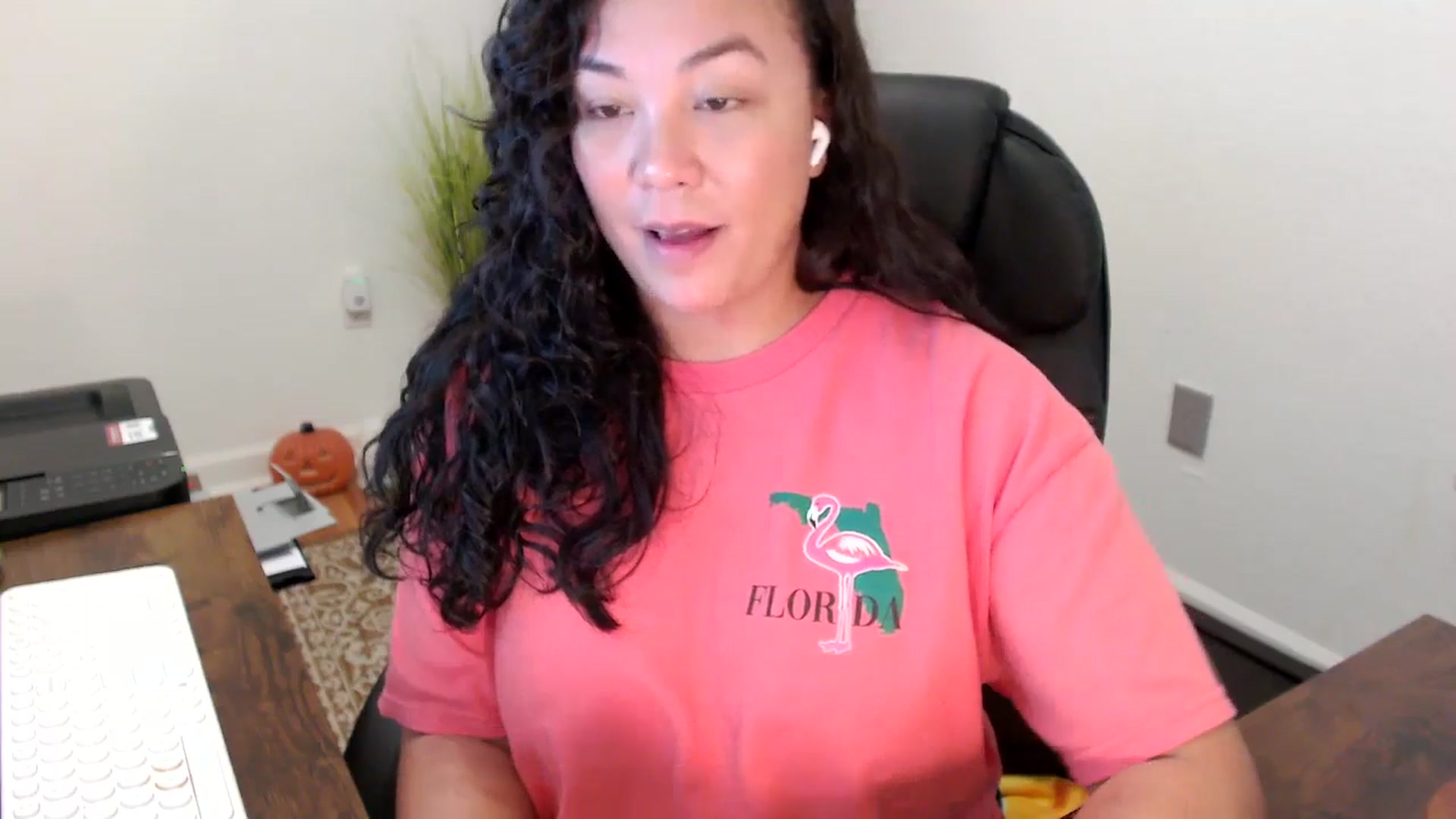Gallery image thumbnail from MickaylaStar's myfreecams stream on, 10/29/2025, 17:31 image 13 of 20