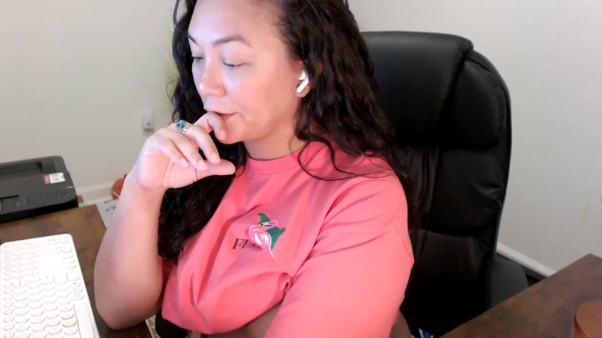 Gallery image thumbnail from MickaylaStar's myfreecams stream on, 10/29/2025, 18:03 image 14 of 20