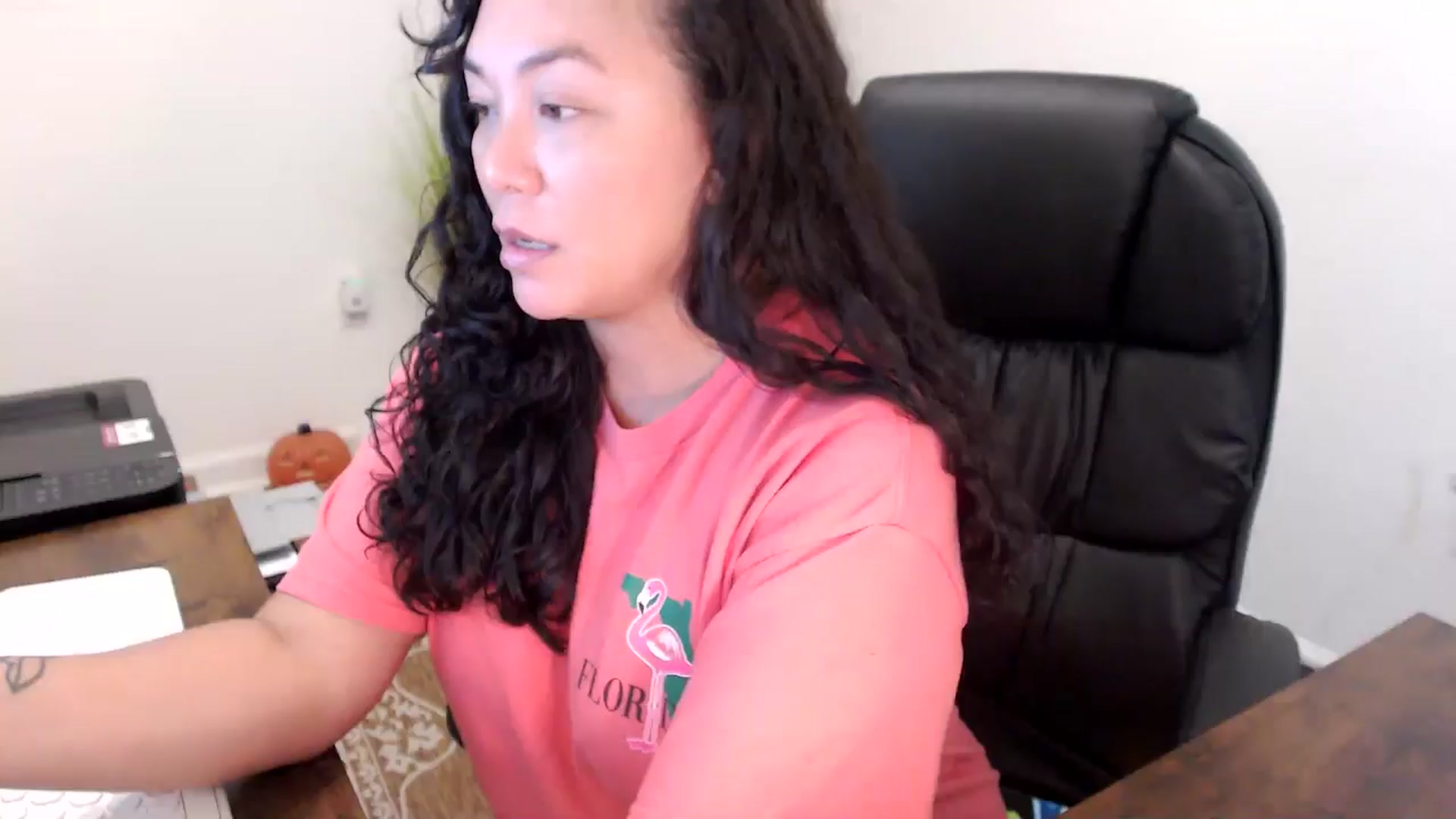 Gallery image thumbnail from MickaylaStar's myfreecams stream on, 10/29/2025, 19:14 image 13 of 20