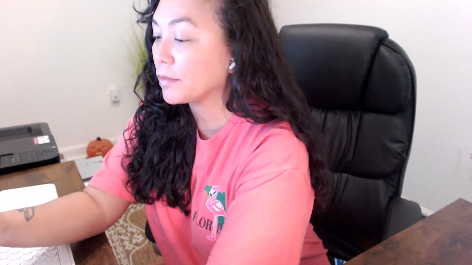 Gallery image thumbnail from MickaylaStar's myfreecams stream on, 10/29/2025, 19:14 image 3 of 20