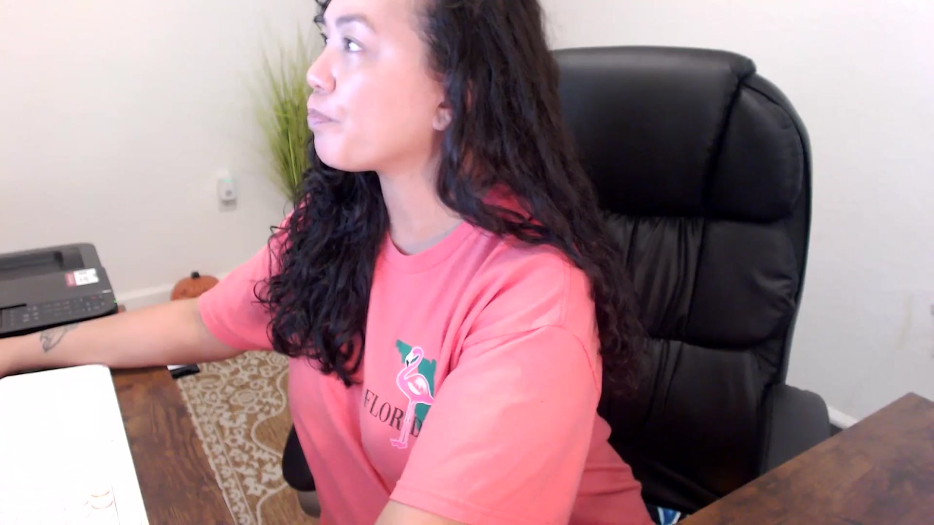 Gallery image thumbnail from MickaylaStar's myfreecams stream on, 10/29/2025, 19:14 image 10 of 20