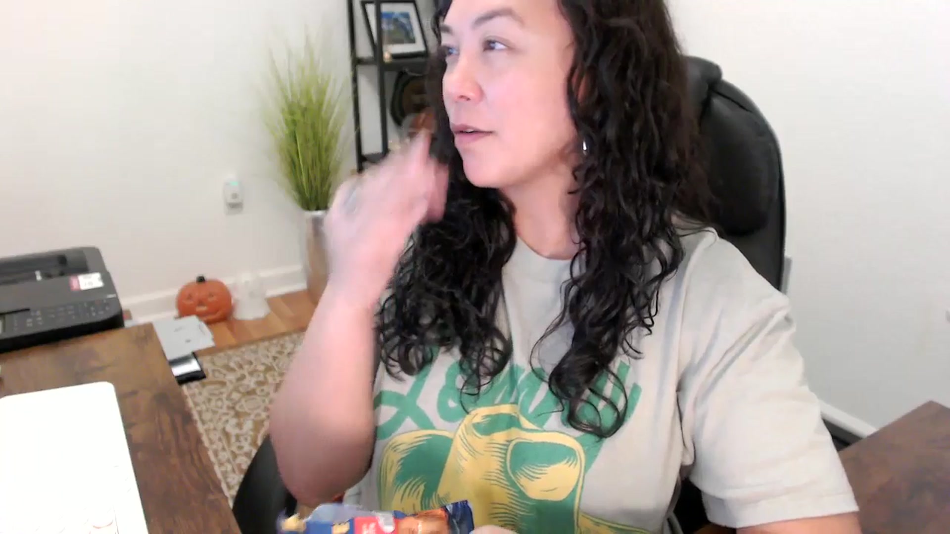 Gallery image thumbnail from MickaylaStar's myfreecams stream on, 10/30/2025, 16:36 image 20 of 20