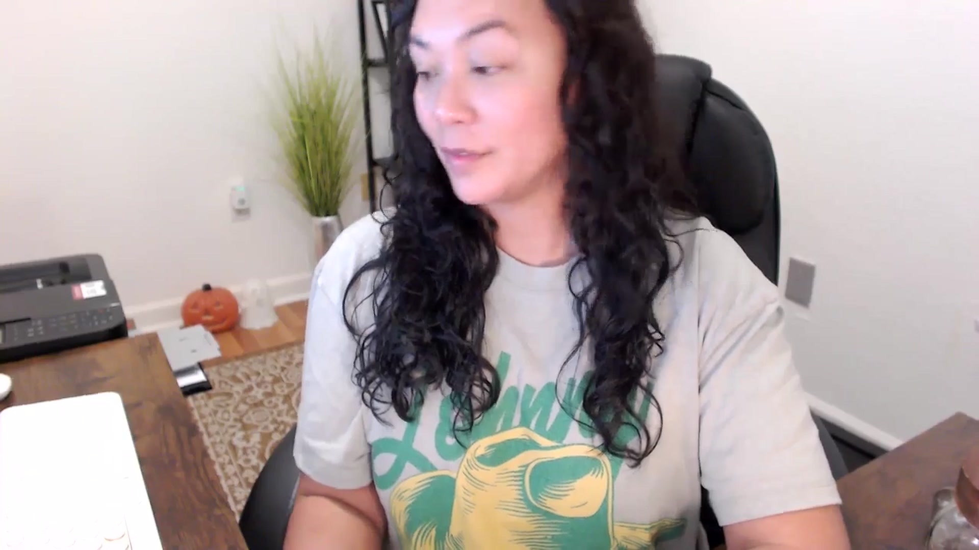 Gallery image thumbnail from MickaylaStar's myfreecams stream on, 10/30/2025, 16:36 image 9 of 20