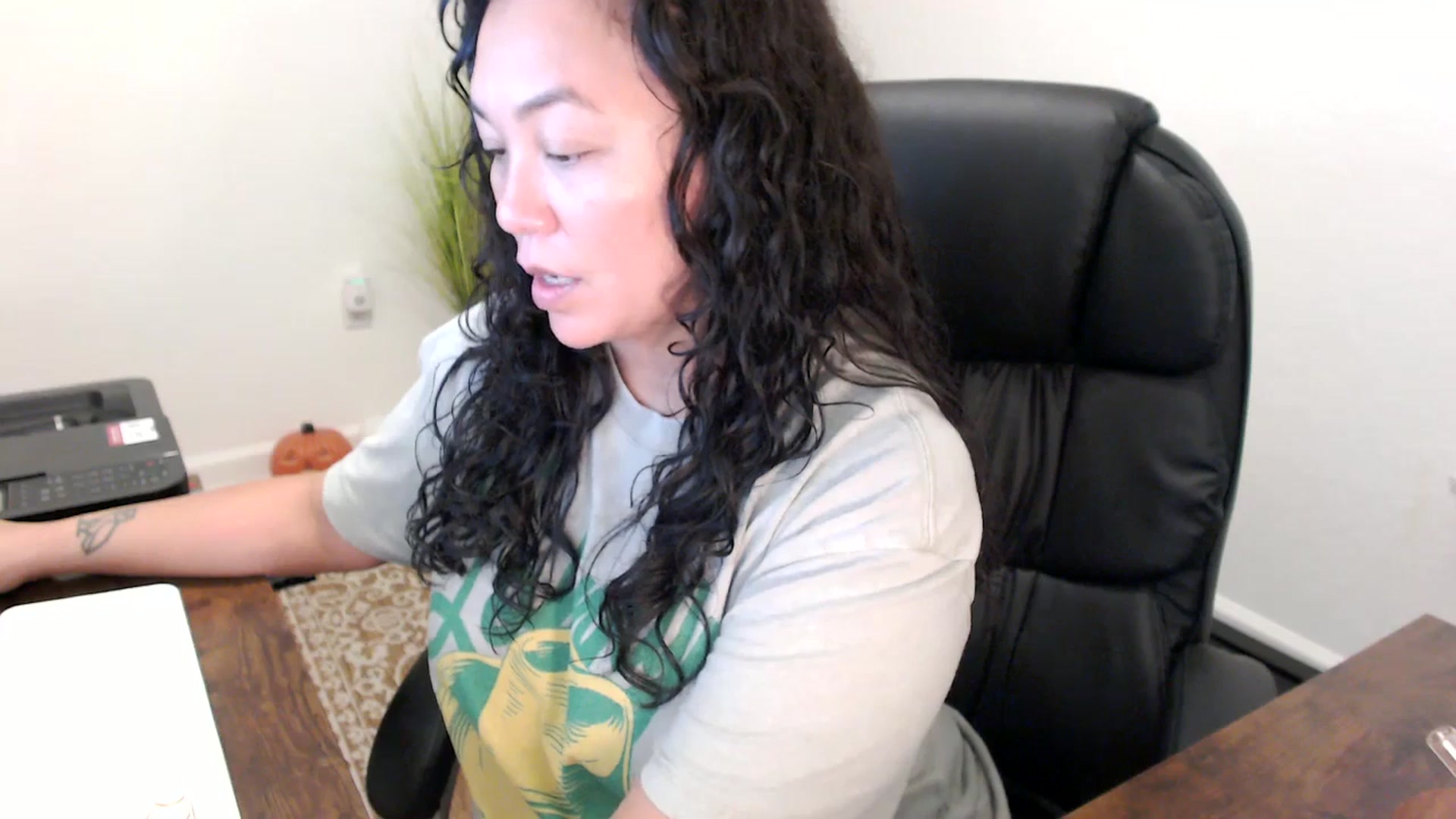 Gallery image thumbnail from MickaylaStar's myfreecams stream on, 10/30/2025, 16:36 image 13 of 20