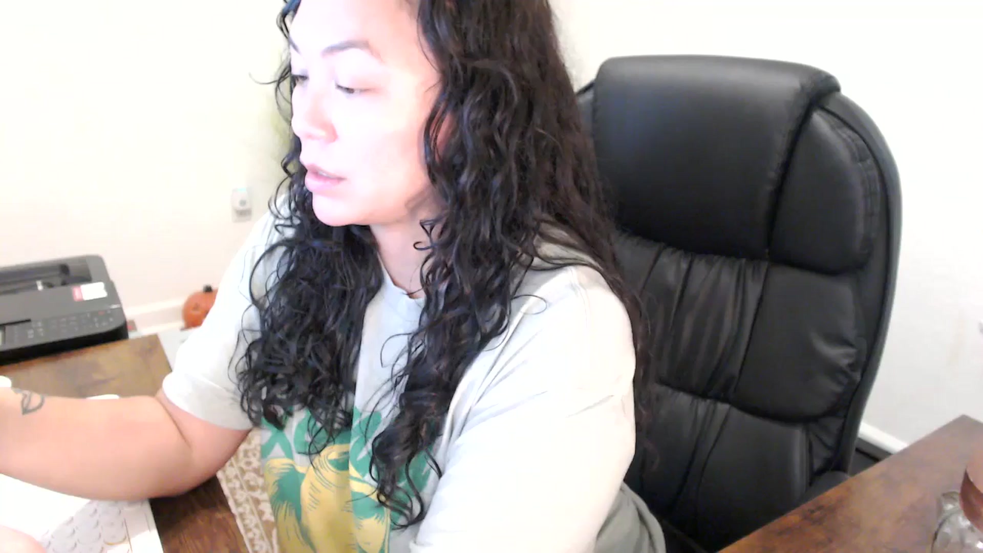 Gallery image thumbnail from MickaylaStar's myfreecams stream on, 10/30/2025, 16:36 image 7 of 20
