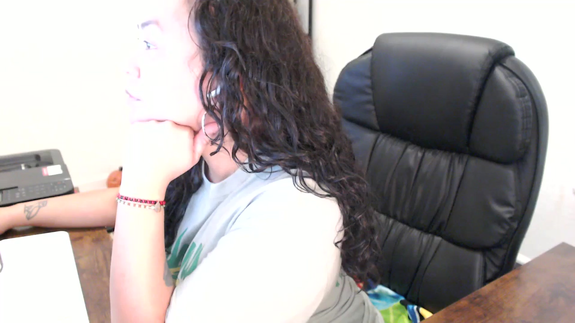 Gallery image thumbnail from MickaylaStar's myfreecams stream on, 10/30/2025, 16:55 image 11 of 20