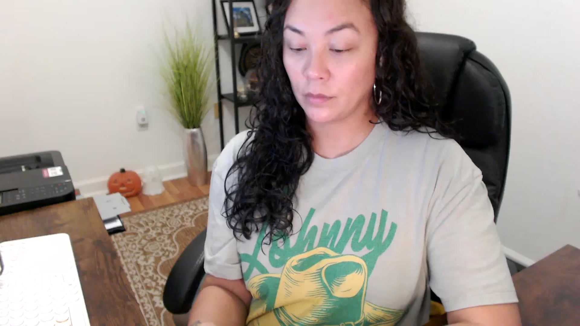 Gallery image thumbnail from MickaylaStar's myfreecams stream on, 10/30/2025, 16:55 image 18 of 20