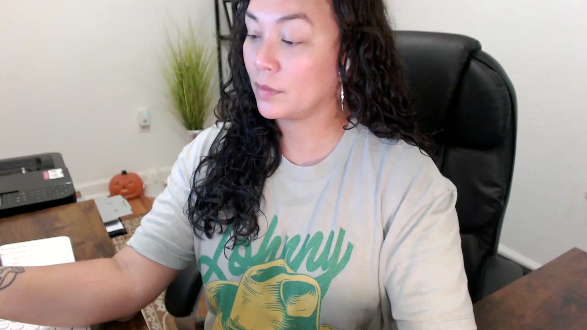 Gallery image thumbnail from MickaylaStar's myfreecams stream on, 10/30/2025, 16:55 image 13 of 20
