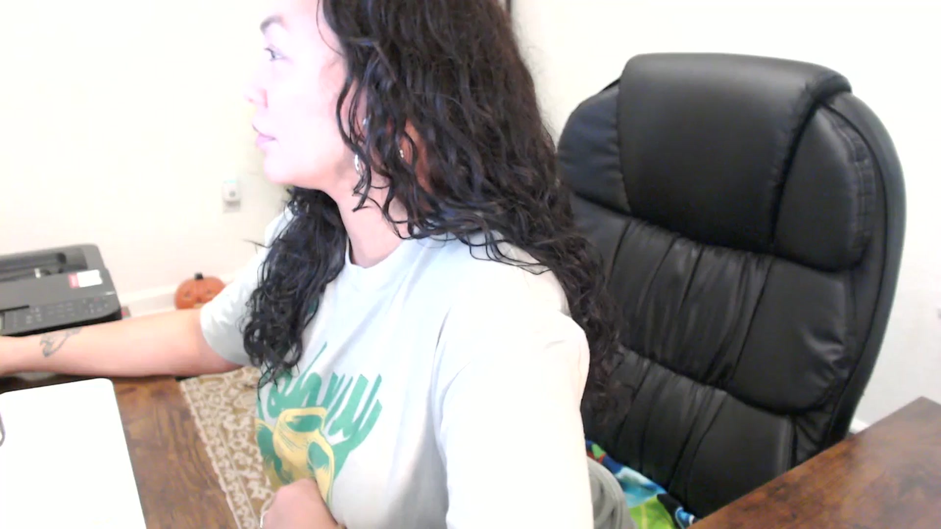 Gallery image thumbnail from MickaylaStar's myfreecams stream on, 10/30/2025, 16:55 image 19 of 20
