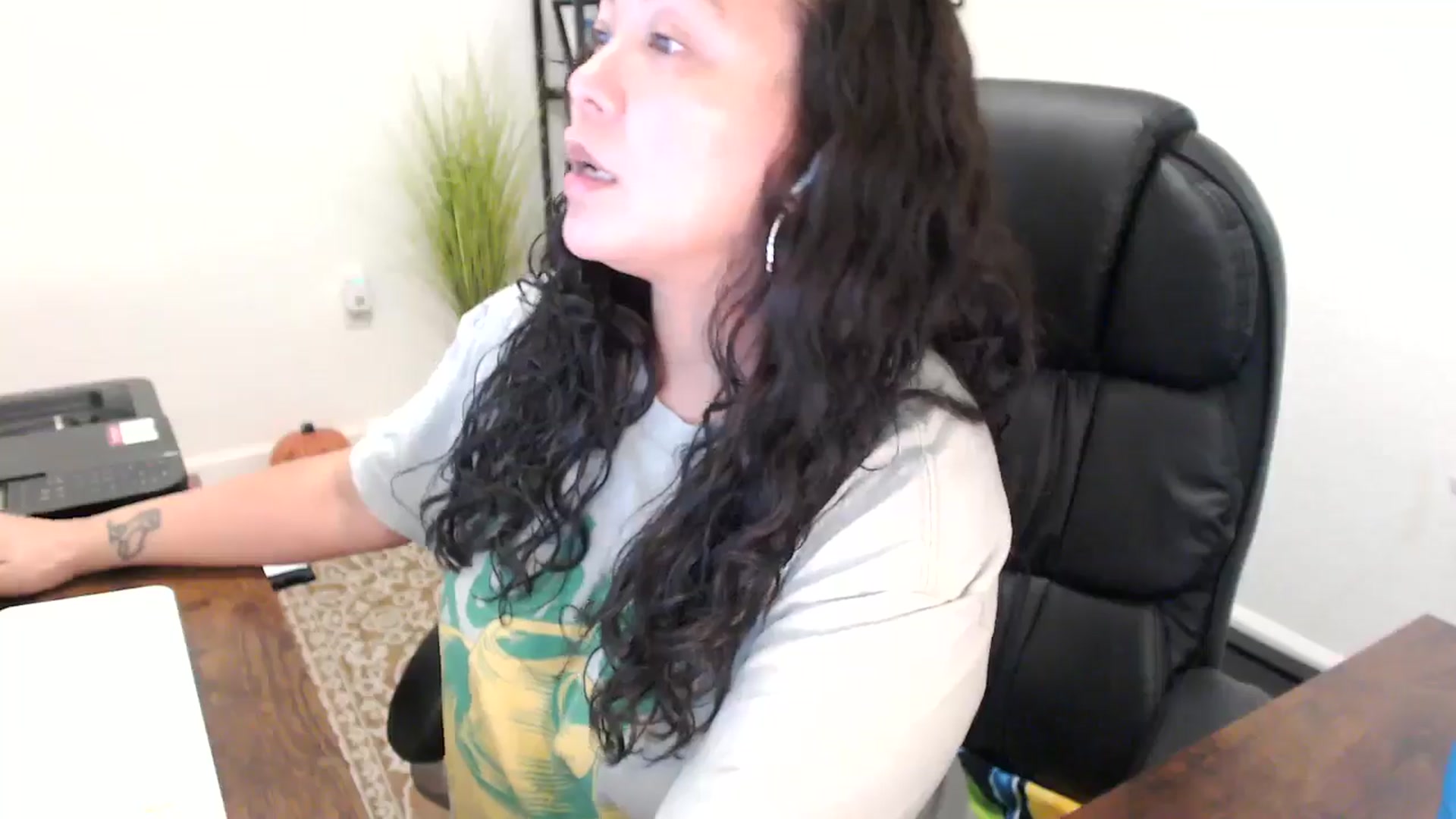 Gallery image thumbnail from MickaylaStar's myfreecams stream on, 10/30/2025, 17:34 image 3 of 20