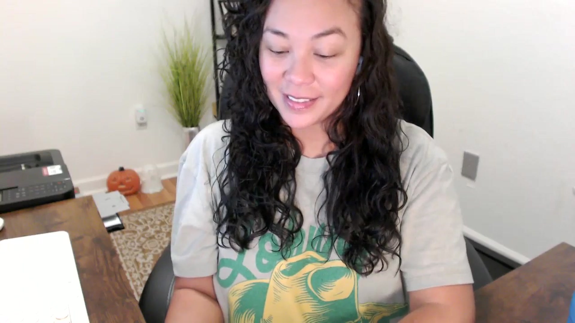 Gallery image thumbnail from MickaylaStar's myfreecams stream on, 10/30/2025, 17:34 image 7 of 20