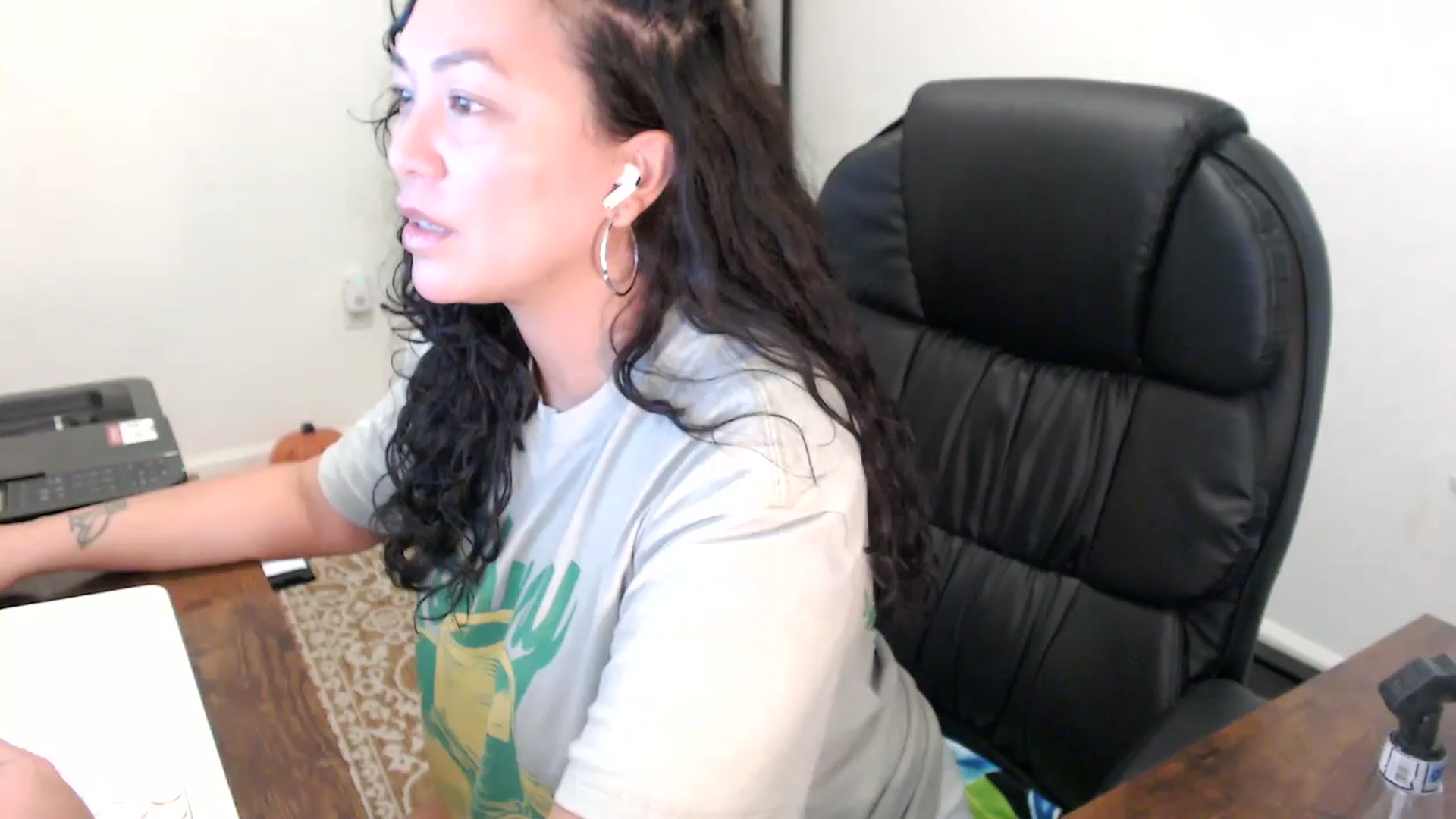 Gallery image thumbnail from MickaylaStar's myfreecams stream on, 10/30/2025, 18:57 image 2 of 20
