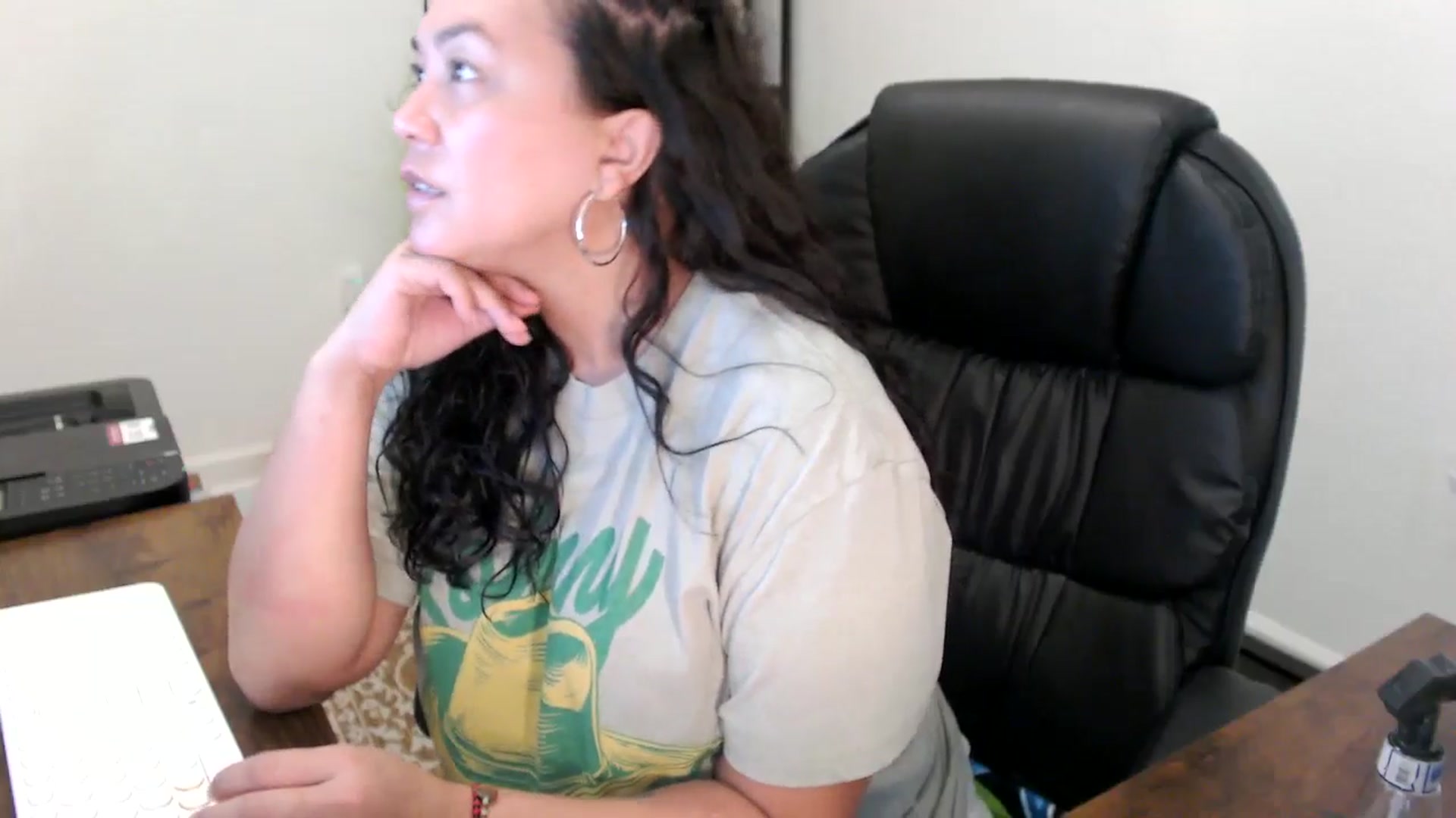 Gallery image thumbnail from MickaylaStar's myfreecams stream on, 10/30/2025, 18:57 image 19 of 20