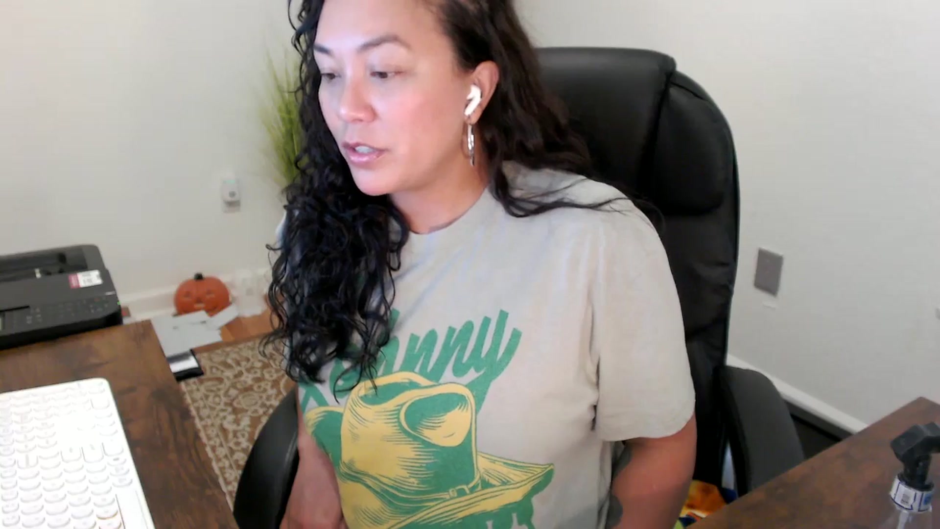 Gallery image thumbnail from MickaylaStar's myfreecams stream on, 10/30/2025, 18:57 image 4 of 20