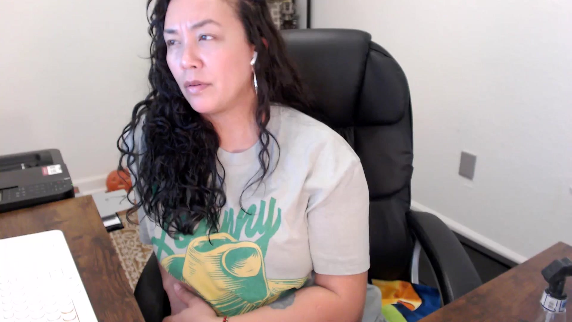 Gallery image thumbnail from MickaylaStar's myfreecams stream on, 10/30/2025, 19:40 image 6 of 20