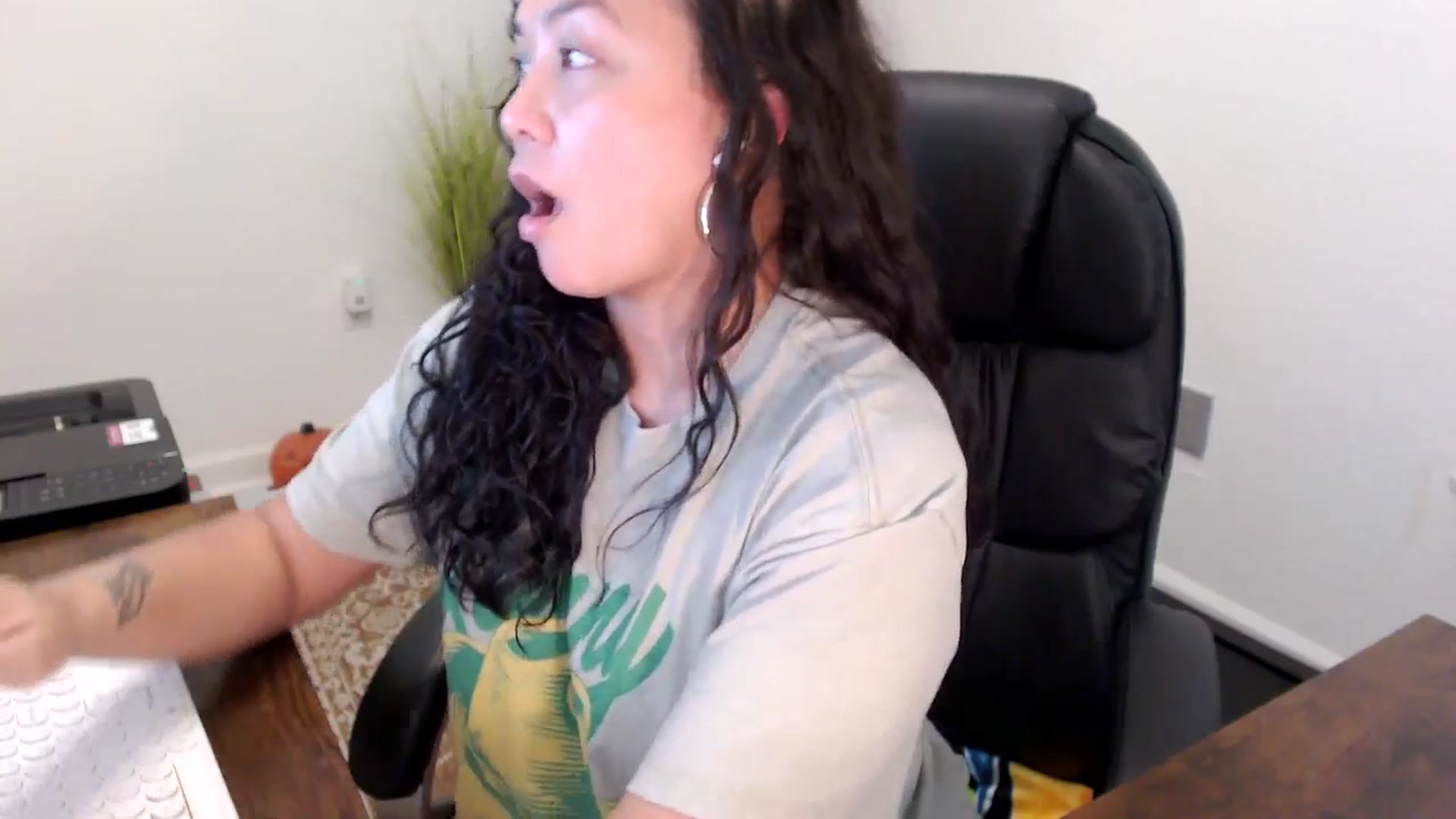 Gallery image thumbnail from MickaylaStar's myfreecams stream on, 10/30/2025, 19:40 image 15 of 20