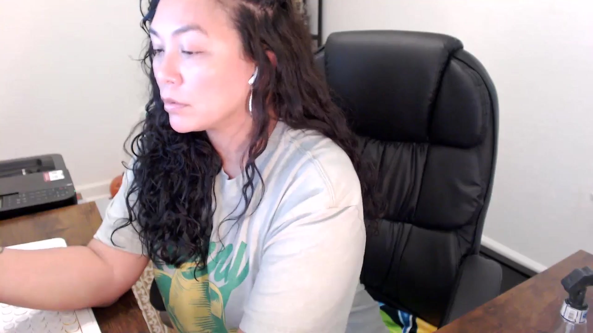 Gallery image thumbnail from MickaylaStar's myfreecams stream on, 10/30/2025, 19:40 image 7 of 20