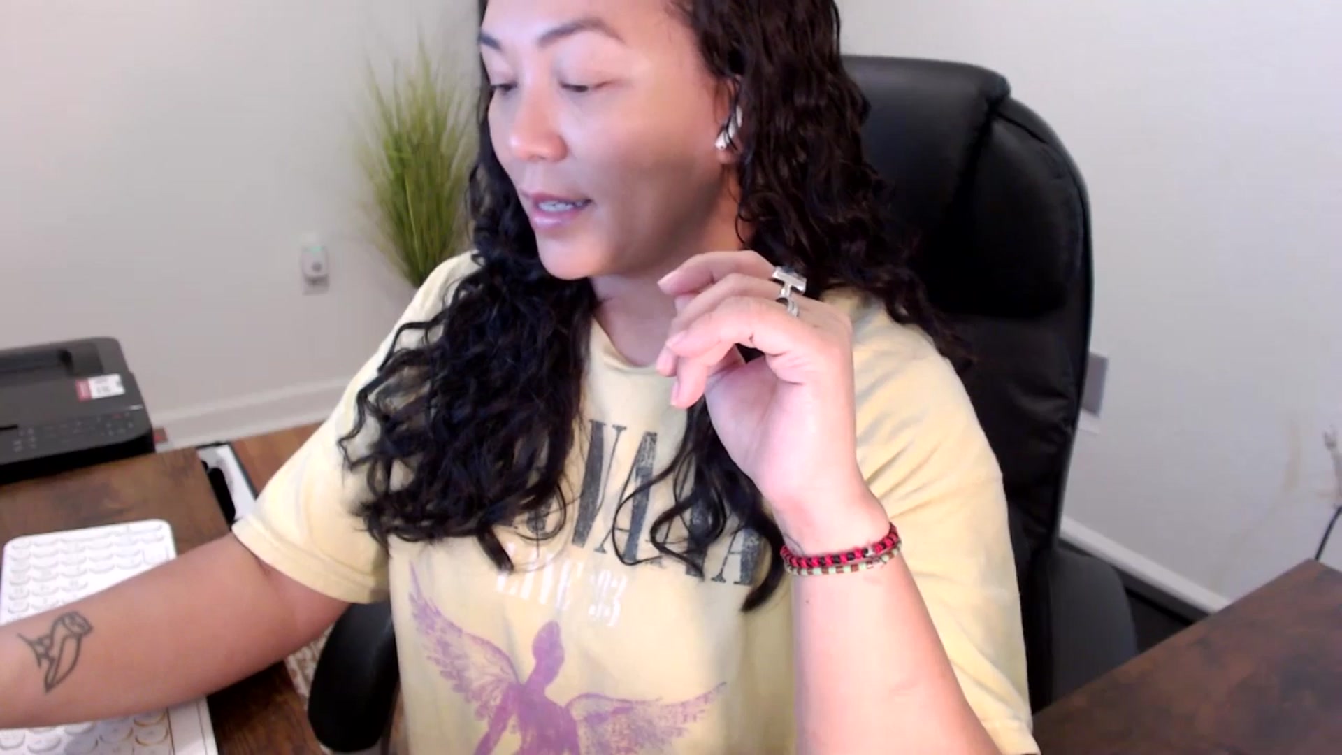 Gallery image thumbnail from MickaylaStar's myfreecams stream on, 11/05/2025, 16:54 image 9 of 20