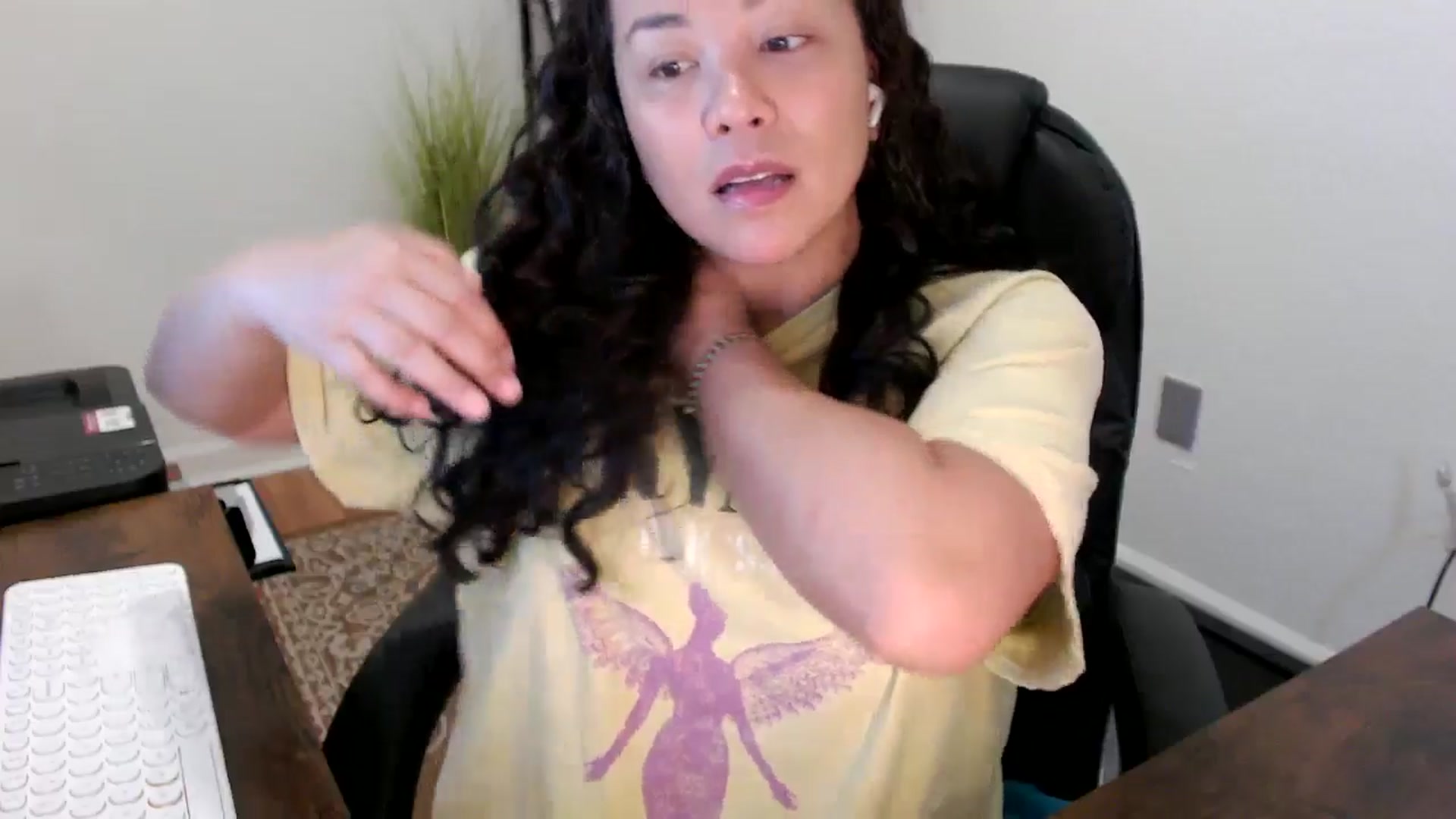 Gallery image thumbnail from MickaylaStar's myfreecams stream on, 11/05/2025, 16:54 image 6 of 20