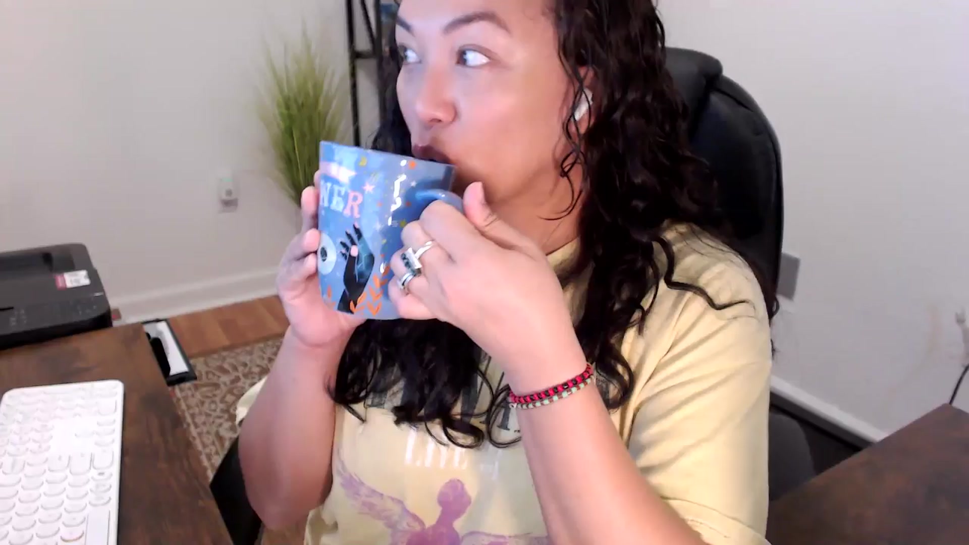 Gallery image thumbnail from MickaylaStar's myfreecams stream on, 11/05/2025, 16:54 image 1 of 20