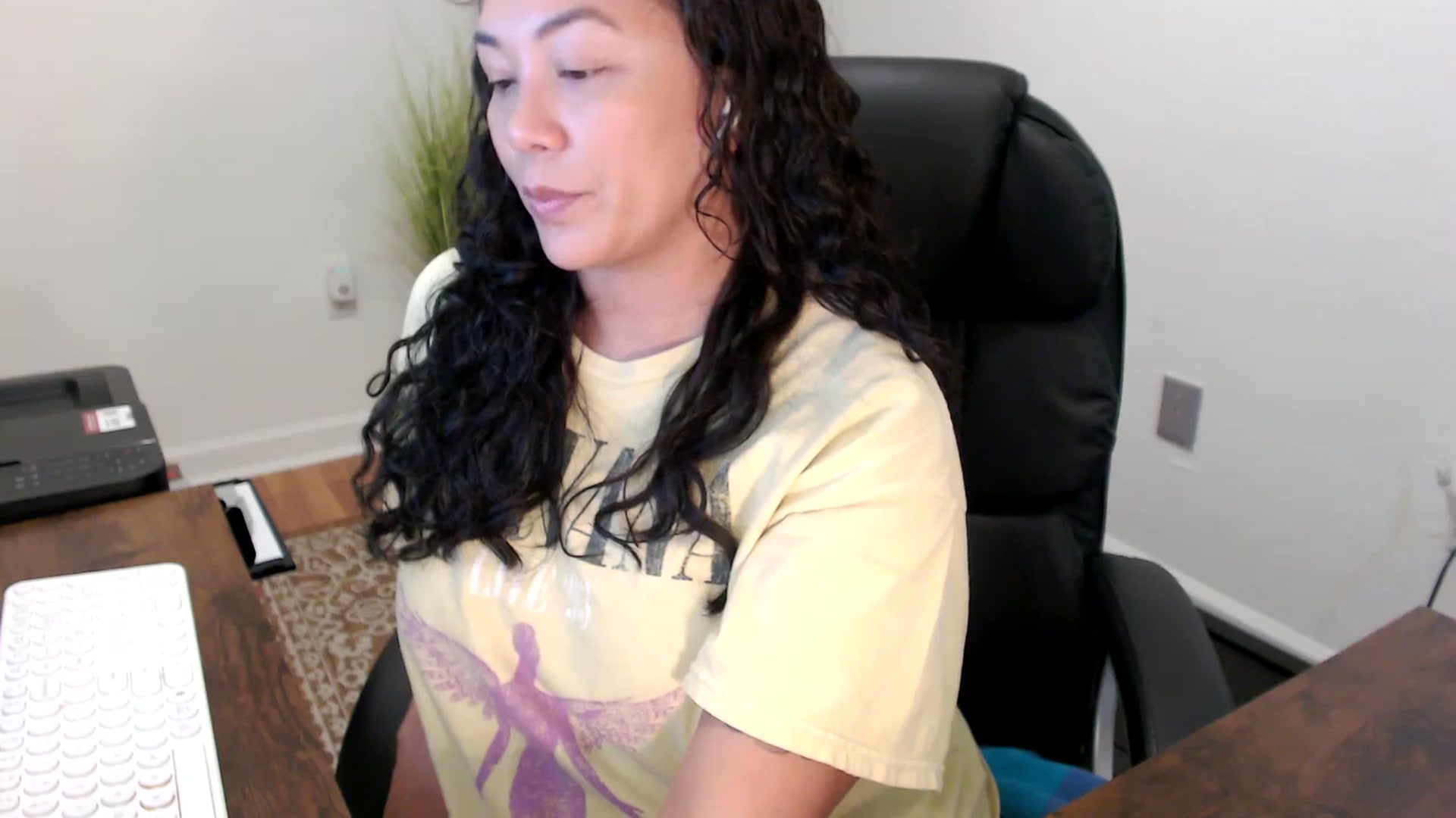 Gallery image thumbnail from MickaylaStar's myfreecams stream on, 11/05/2025, 16:54 image 16 of 20