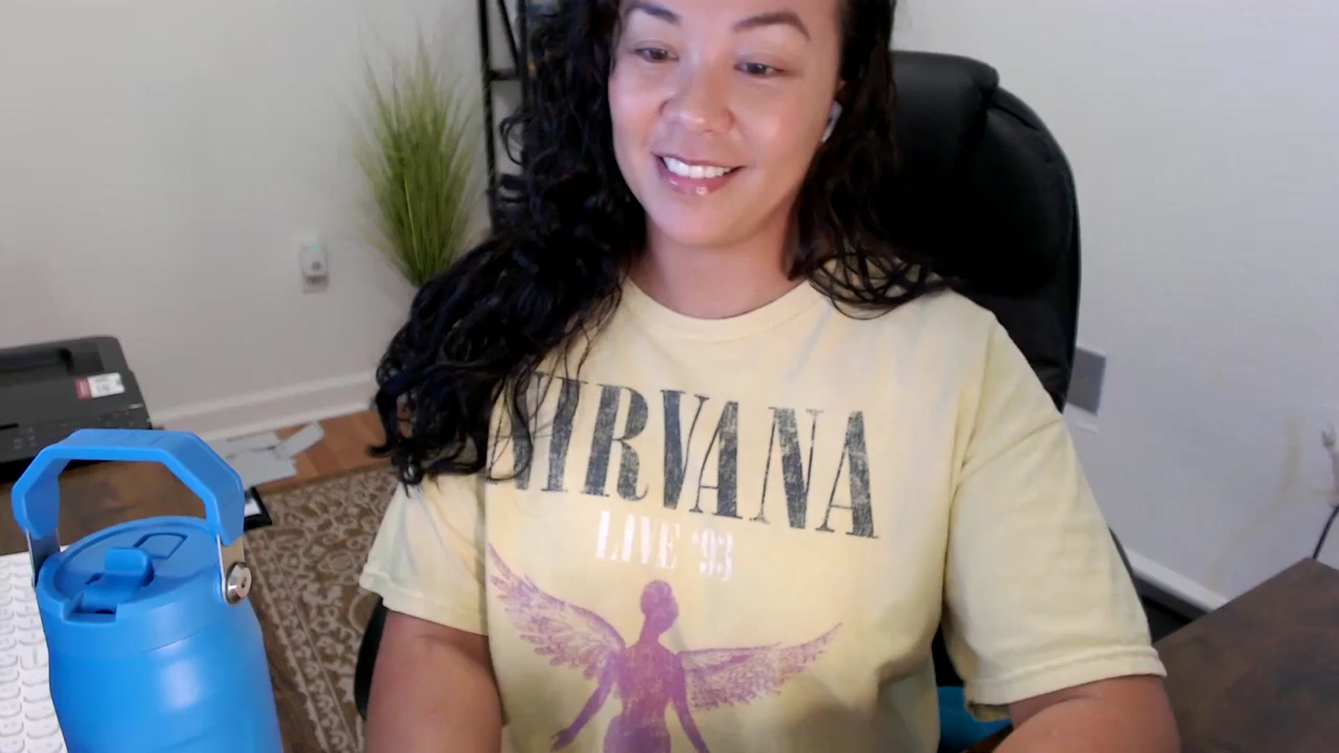 Gallery image thumbnail from MickaylaStar's myfreecams stream on, 11/05/2025, 17:54 image 20 of 20