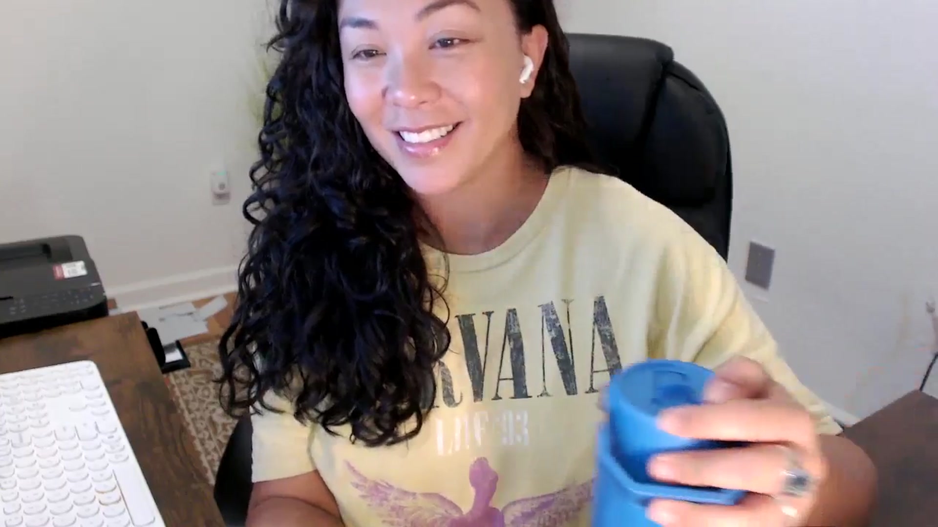 Gallery image thumbnail from MickaylaStar's myfreecams stream on, 11/05/2025, 18:44 image 2 of 20
