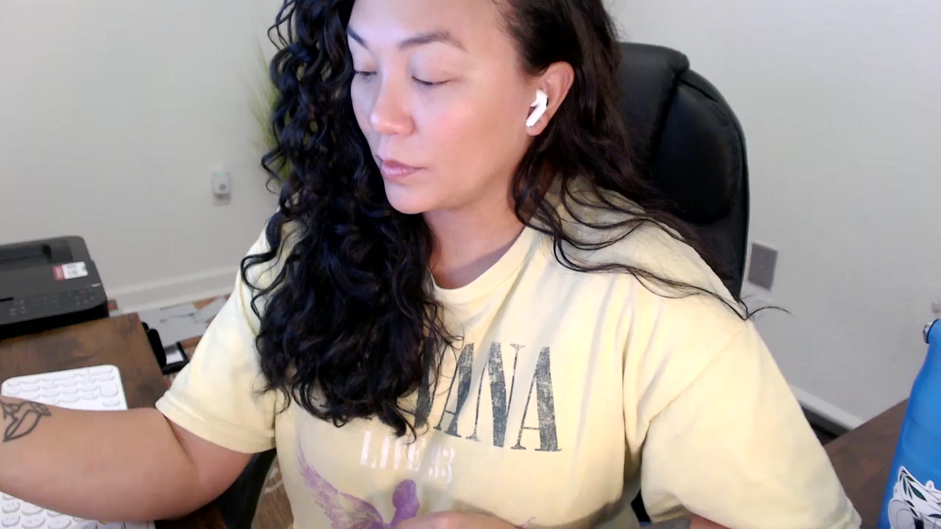 Gallery image thumbnail from MickaylaStar's myfreecams stream on, 11/05/2025, 21:06 image 11 of 20