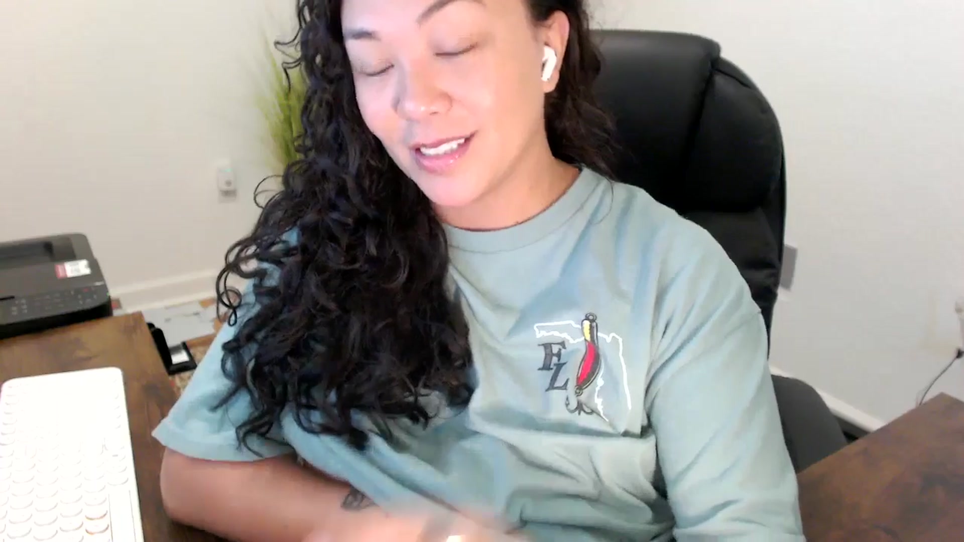 Gallery image thumbnail from MickaylaStar's myfreecams stream on, 11/06/2025, 15:59 image 18 of 20