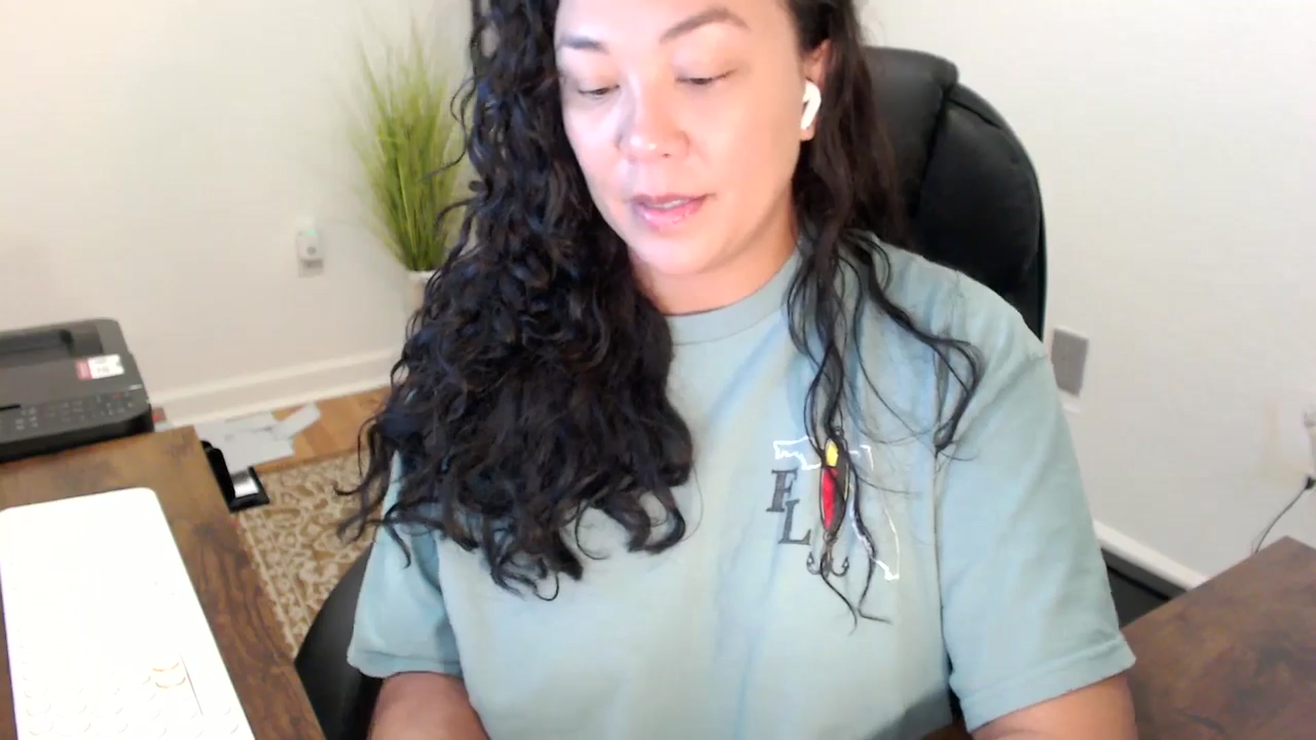 Gallery image thumbnail from MickaylaStar's myfreecams stream on, 11/06/2025, 16:16 image 5 of 20