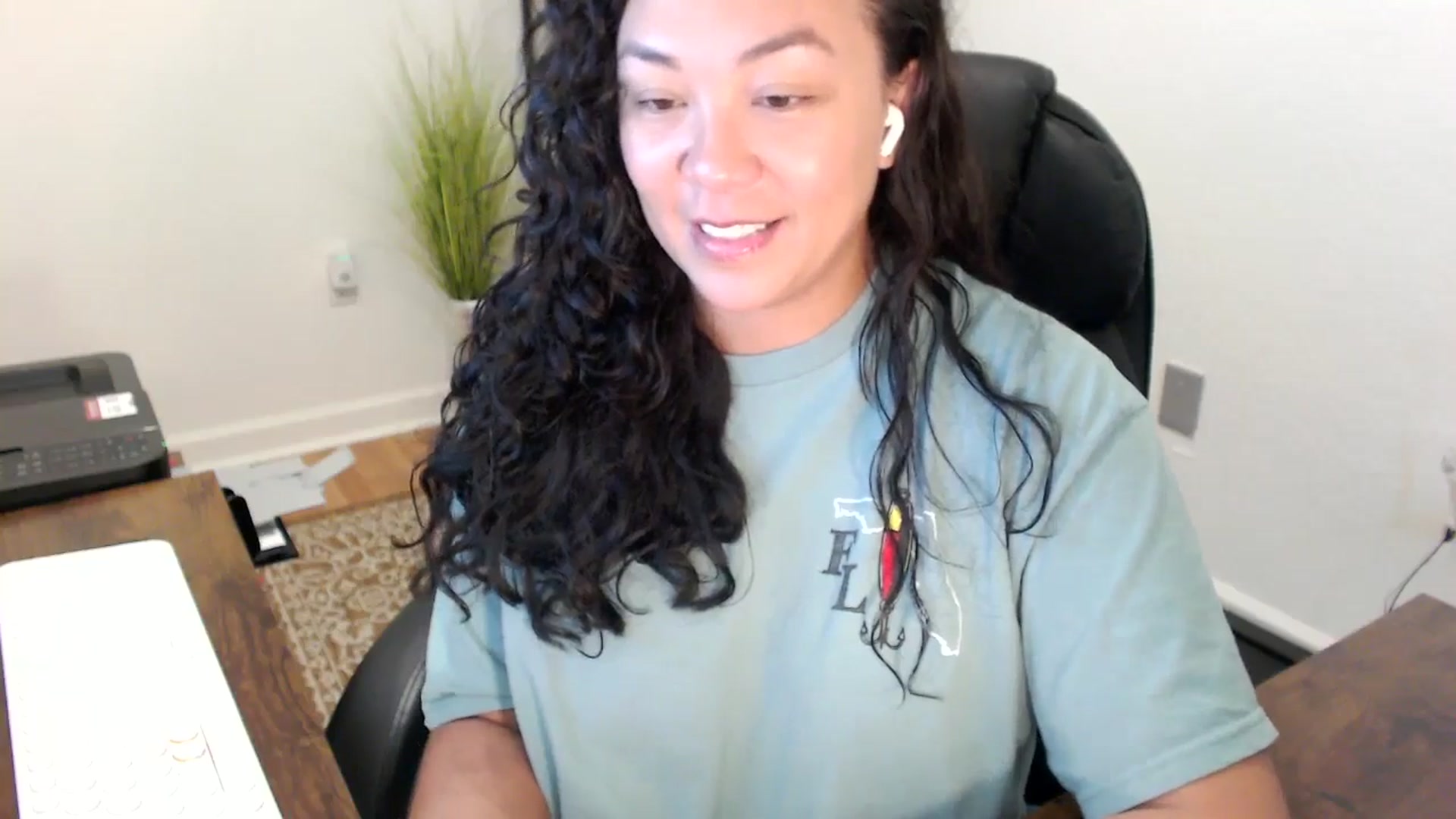 Gallery image thumbnail from MickaylaStar's myfreecams stream on, 11/06/2025, 16:16 image 6 of 20