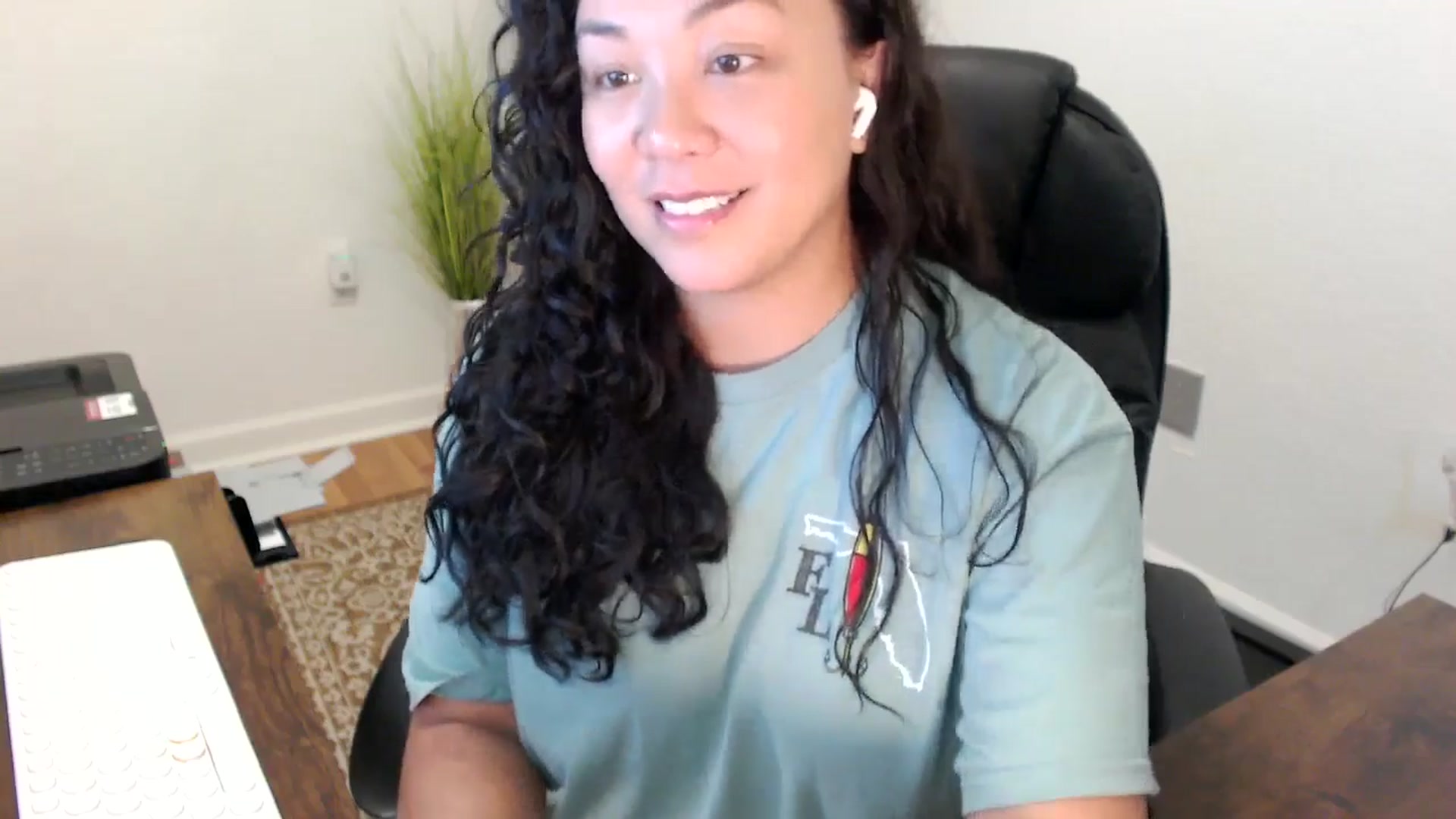 Gallery image thumbnail from MickaylaStar's myfreecams stream on, 11/06/2025, 16:16 image 4 of 20