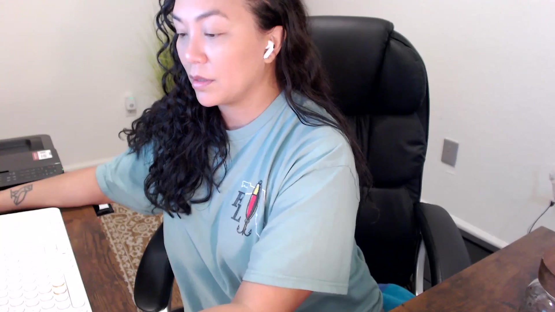Gallery image thumbnail from MickaylaStar's myfreecams stream on, 11/06/2025, 16:47 image 4 of 20