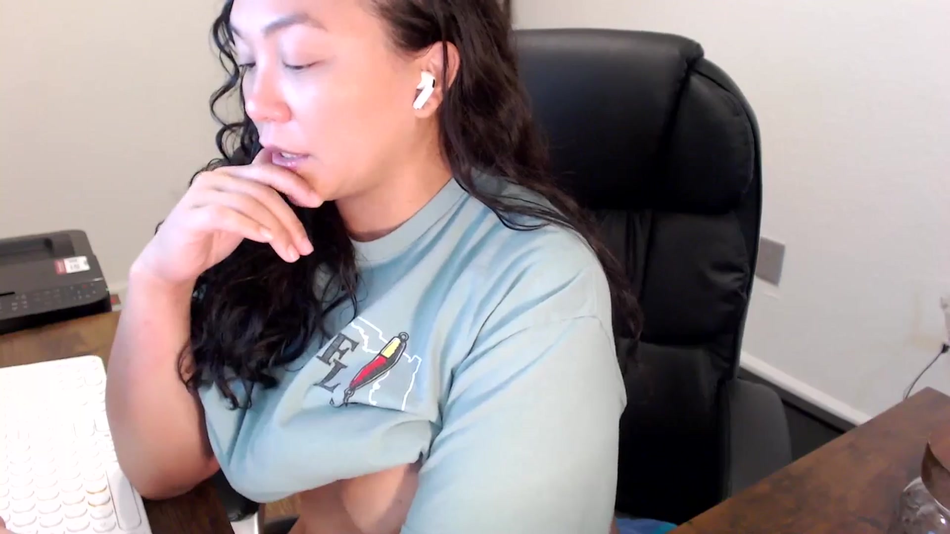 Gallery image thumbnail from MickaylaStar's myfreecams stream on, 11/06/2025, 16:47 image 9 of 20