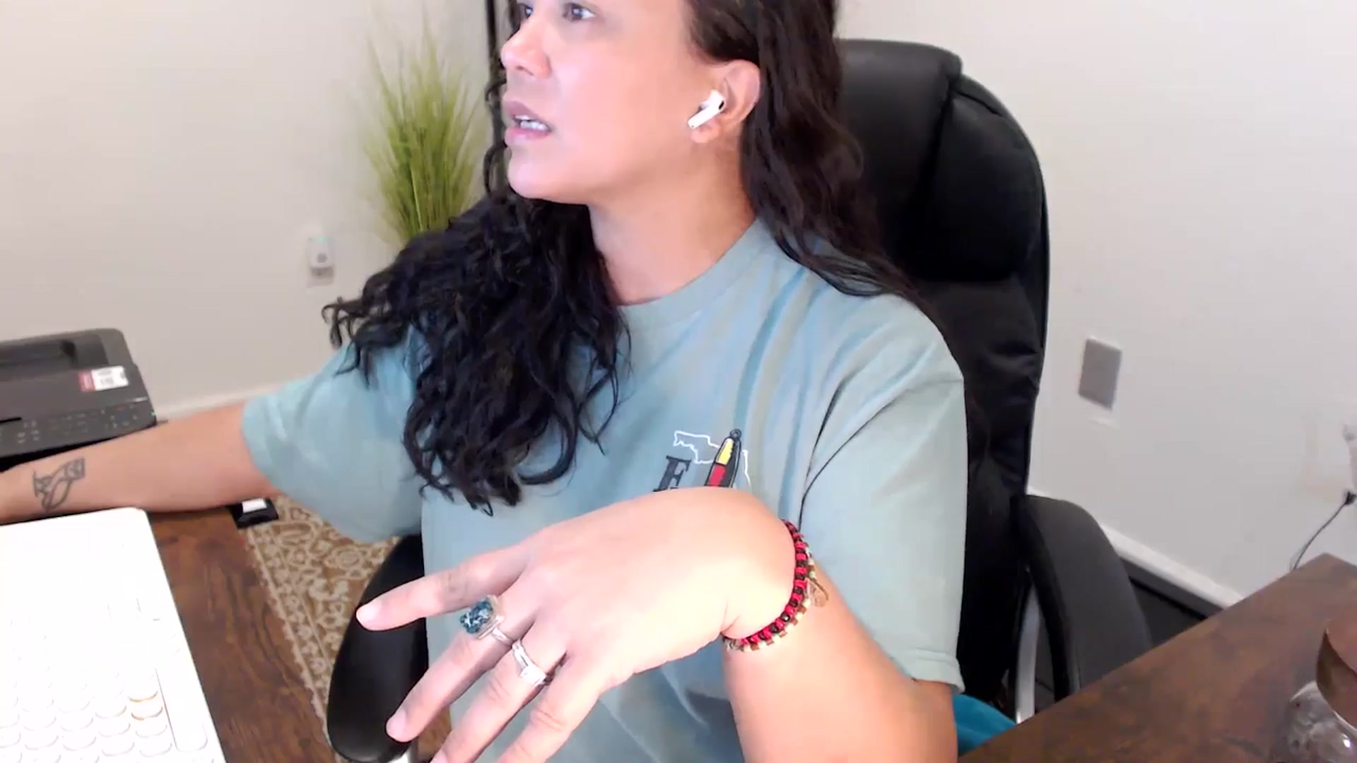 Gallery image thumbnail from MickaylaStar's myfreecams stream on, 11/06/2025, 16:47 image 3 of 20