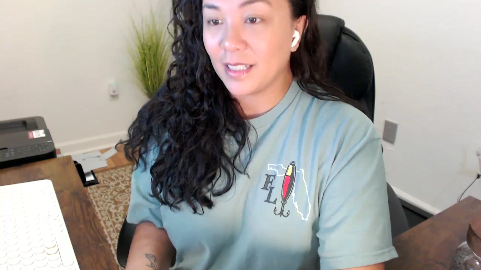 Gallery image thumbnail from MickaylaStar's myfreecams stream on, 11/06/2025, 16:47 image 6 of 20
