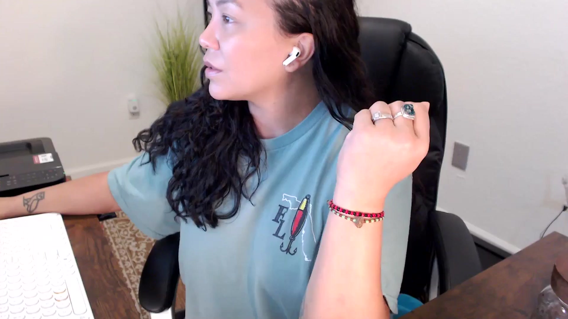 Gallery image thumbnail from MickaylaStar's myfreecams stream on, 11/06/2025, 16:47 image 2 of 20