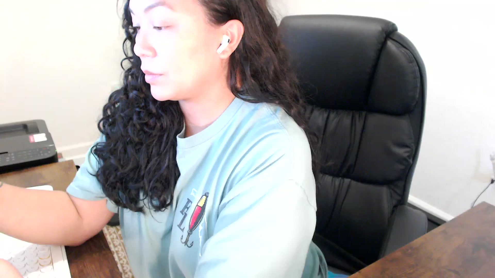 Gallery image thumbnail from MickaylaStar's myfreecams stream on, 11/06/2025, 18:37 image 6 of 20