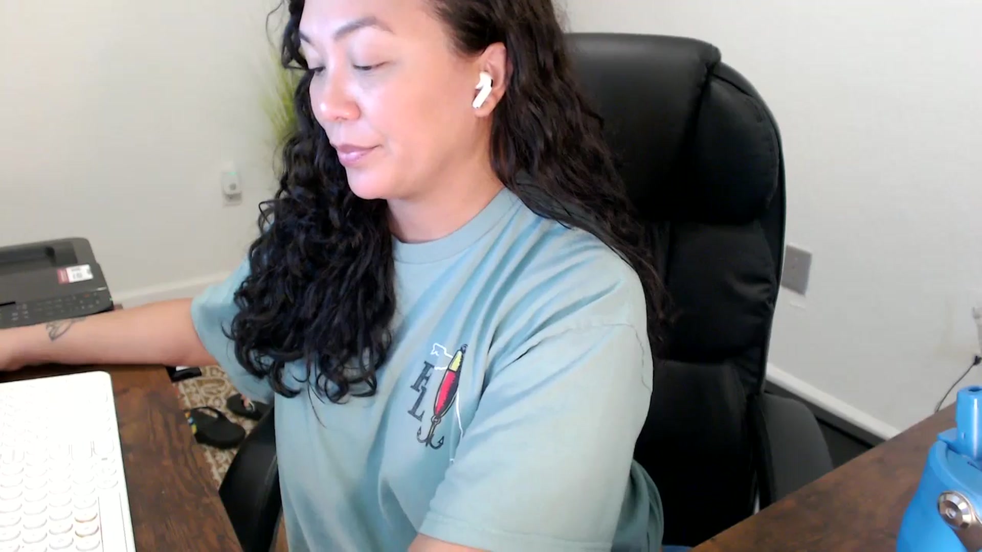 Gallery image thumbnail from MickaylaStar's myfreecams stream on, 11/06/2025, 18:37 image 17 of 20