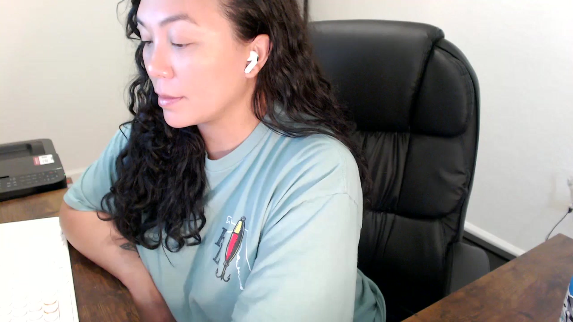 Gallery image thumbnail from MickaylaStar's myfreecams stream on, 11/06/2025, 18:37 image 19 of 20