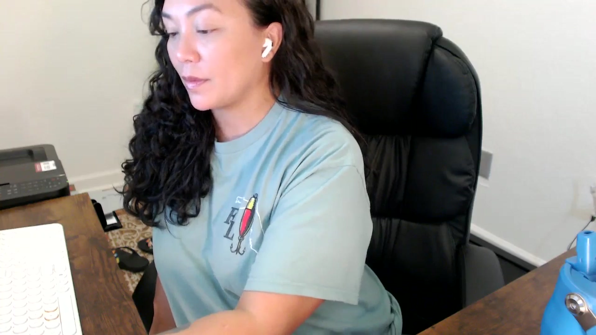 Gallery image thumbnail from MickaylaStar's myfreecams stream on, 11/06/2025, 18:37 image 14 of 20