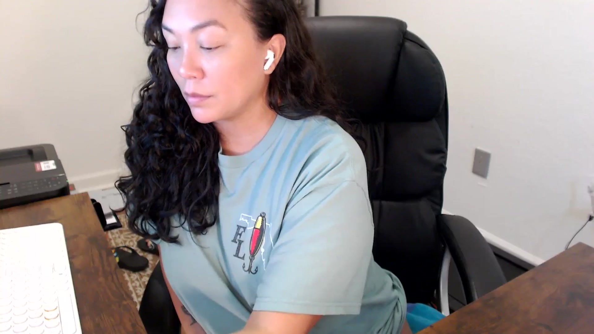Gallery image thumbnail from MickaylaStar's myfreecams stream on, 11/06/2025, 18:37 image 9 of 20