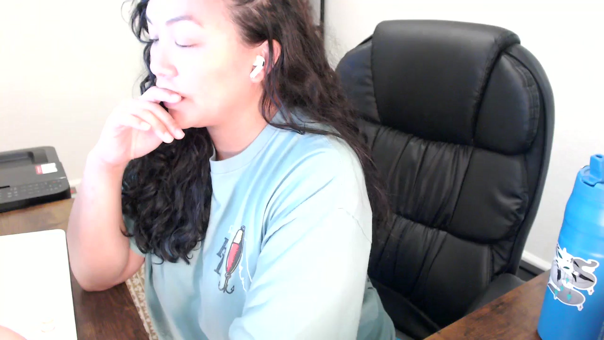 Gallery image thumbnail from MickaylaStar's myfreecams stream on, 11/06/2025, 19:59 image 2 of 20